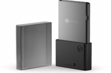 全新 Xbox Series X|S 專用的 Seagate Storage Expansion Card，擴充容量並保有次世代的遊戲效能