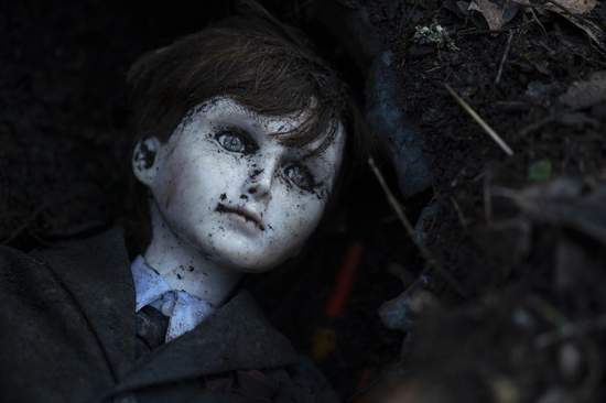 邪惡陶瓷娃娃「布拉姆」嚇壞恐怖片導演  《託陰2：布拉姆回來了》3月27日全台顫慄驚悚上映