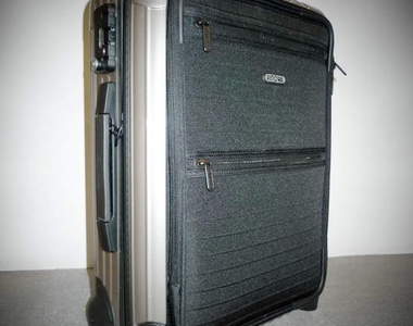 RIMOWA 超輕質 BOLERO 限量香檳金 華麗開箱 RIMOWA 超輕質 BOLERO 限量香檳金 華麗開箱