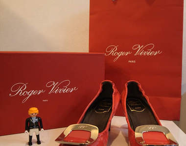 【開箱文】在陽光下噴跑吧!Roger Vivier紅鞋女孩 【開箱文】在陽光下噴跑吧!Roger Vivier紅鞋女孩