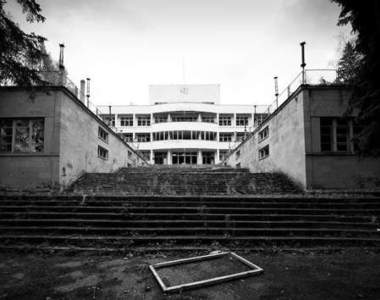 舊蘇聯廢棄療養院 你敢來探險嘛!? 舊蘇聯廢棄療養院 你敢來探險嘛!?