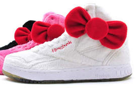 Reebok X Hello Kitty 凱蒂貓:限量萌物 好想穿上它 Reebok X Hello Kitty 凱蒂貓:限量萌物 好想穿上它