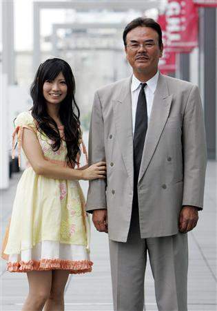 AKB48 倉持明日香 也來開球一下 - 圖片2 AKB48 倉持明日香 也來開球一下 - 圖片2