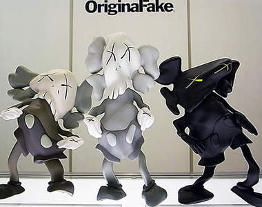 Kaws + Robert Lazzarini = 歪斜扭曲的Companion Kaws + Robert Lazzarini = 歪斜扭曲的Companion