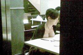 曬乳妹:人家也好想曬太陽嘛 曬乳妹:人家也好想曬太陽嘛