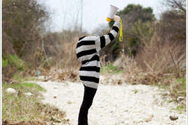無頭照正流行! Where`s your head at! 無頭照正流行! Where`s your head at!
