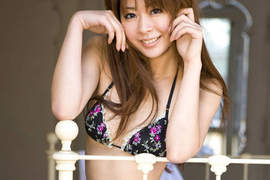 上原美優 永遠24歲的天使 上原美優 永遠24歲的天使