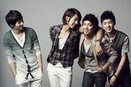 CNBLUE全新出輯「直感」 鄭容和自導MV搶先看 CNBLUE全新出輯「直感」 鄭容和自導MV搶先看