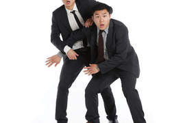 華裔搞笑二人組「Fung Brothers」打手槍都可以很有創意 華裔搞笑二人組「Fung Brothers」打手槍都可以很有創意
