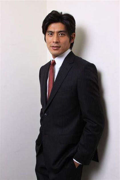 給人深刻印象的高挑日本男星 - 圖片2 給人深刻印象的高挑日本男星 - 圖片2