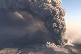 火山爆發 霧島山新燃岳大大大噴火 火山爆發 霧島山新燃岳大大大噴火