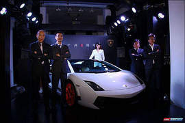 《Lamborghini Gallardo GZ8特別版》只有在廣州才買得到的小牛~ 《Lamborghini Gallardo GZ8特別版》只有在廣州才買得到的小牛~