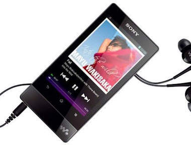 Sony最新款《Walkman F800》熊熊登場 要帶你掀起另一場「音樂」衝浪囉! Sony最新款《Walkman F800》熊熊登場 要帶你掀起另一場「音樂」衝浪囉!