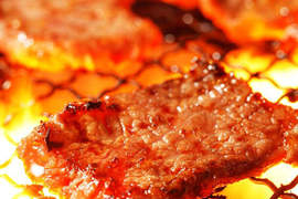 用手機烤肉?牛角最美味的廣告傳單登場 用手機烤肉?牛角最美味的廣告傳單登場