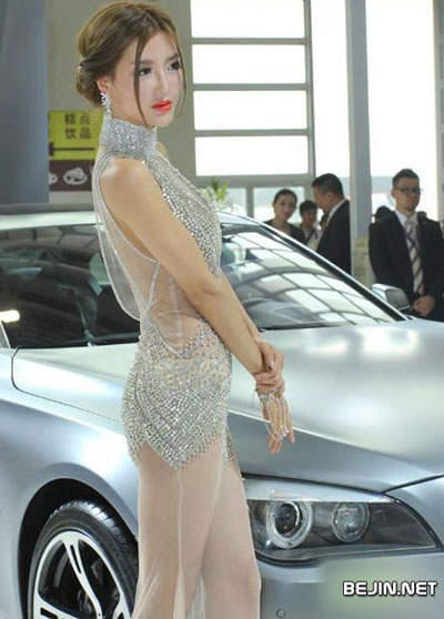 車模《李穎芝》穿著鑽石禮服真讓人沒法專心賞車 - 圖片6