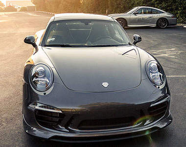 MACarbon改造《保時捷911》這回只換車車的內在美? MACarbon改造《保時捷911》這回只換車車的內在美?