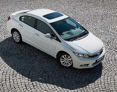 Honda Civic房車歐洲開賣~看起來好眼熟耶! Honda Civic房車歐洲開賣~看起來好眼熟耶!