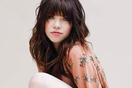 加拿大女歌手《Carly Rae Jepsen》模仿她的MV是一種流行 加拿大女歌手《Carly Rae Jepsen》模仿她的MV是一種流行