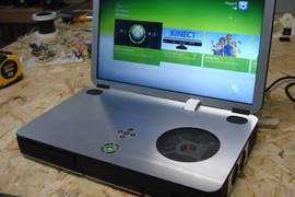 狂人自製《Xbox 360遊戲筆電》讓你不用宅在家也能玩Xbox遊戲 狂人自製《Xbox 360遊戲筆電》讓你不用宅在家也能玩Xbox遊戲