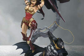 《Injustice: Gods Among Us》神力女超人槓上蝙蝠俠 雕像限定版太帥了 《Injustice: Gods Among Us》神力女超人槓上蝙蝠俠 雕像限定版太帥了