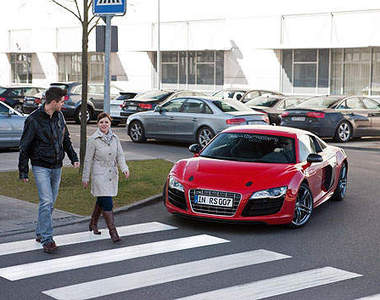 電動車太安靜沒殺氣?Audi要幫R8 e-tron發聲! 電動車太安靜沒殺氣?Audi要幫R8 e-tron發聲!