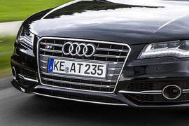ABT操刀改造Audi S7!美背翹臀要追上才能看清楚~♥ ABT操刀改造Audi S7!美背翹臀要追上才能看清楚~♥