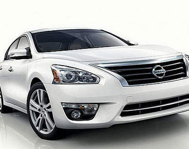 五代目Nissan Altima現身紐約!長得是越來越動感了呢~♥ 五代目Nissan Altima現身紐約!長得是越來越動感了呢~♥