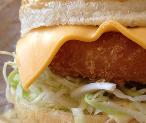 日本麥當勞人氣《可樂餅漢堡》的成分...真的不要知道比較好