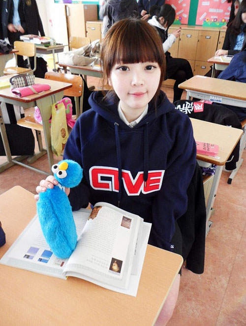 韩国网路美女《美人vs 美照》?!