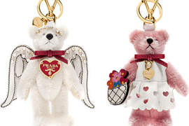 PRADA滿滿愛心的情人節限定商品登場╰(✿´⌣`✿)╯♡ PRADA滿滿愛心的情人節限定商品登場╰(✿´⌣`✿)╯♡