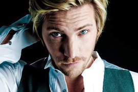 歐美遊戲業界正夯帥氣男聲 Troy Baker 歐美遊戲業界正夯帥氣男聲 Troy Baker