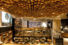 星巴克 Starbucks ★荷蘭概念店「The Bank」設計感滿溢~! 星巴克 Starbucks ★荷蘭概念店「The Bank」設計感滿溢~!