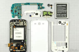 三星新一代機皇Galaxy S3「分屍」過程搶先看! 三星新一代機皇Galaxy S3「分屍」過程搶先看!