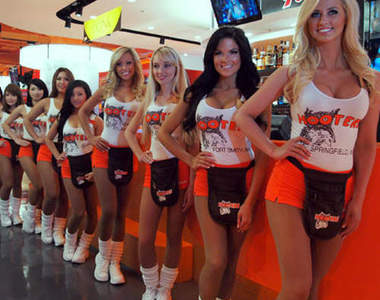 「HOOTERS GINZA」日本2號店六月開幕啦! 「HOOTERS GINZA」日本2號店六月開幕啦!