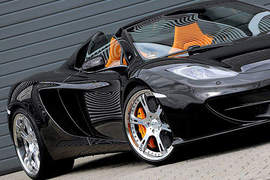 火辣辣《McLaren 12C Spider》上空超跑700匹馬力達陣~ 火辣辣《McLaren 12C Spider》上空超跑700匹馬力達陣~