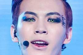 仿妝系列《VIXX》吸血鬼妝 啊~不要咬我~ 仿妝系列《VIXX》吸血鬼妝 啊~不要咬我~