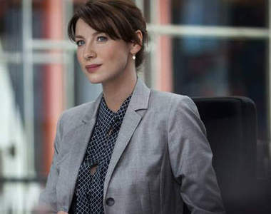 凱特瑞納巴爾夫(Caitriona Balfe)劇中的美女探員真的太美了 凱特瑞納巴爾夫(Caitriona Balfe)劇中的美女探員真的太美了