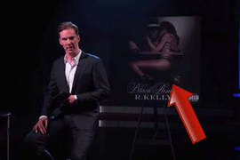 Benedict Cumberbatch朗讀歌詞也能讓影迷慾火焚身... Benedict Cumberbatch朗讀歌詞也能讓影迷慾火焚身...