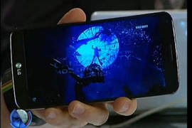 LG G Flex首款「已彎曲?」螢幕手機 最新真機和影片搶先爆出 LG G Flex首款「已彎曲?」螢幕手機 最新真機和影片搶先爆出