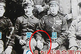 《英日軍手牽手的理由》難道這裡也需要┌(┌^o^)┐ホモォ...的登場?(誤) 《英日軍手牽手的理由》難道這裡也需要┌(┌^o^)┐ホモォ...的登場?(誤)