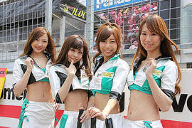 2013年第二戰《Super GT賽車女郎》美麗身影又來囉~ 2013年第二戰《Super GT賽車女郎》美麗身影又來囉~