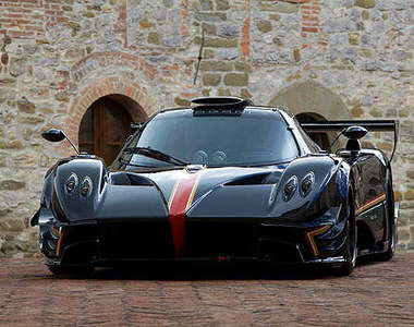 賽道限定《Pagani Zonda Revolucion》馬力800匹終極告別作~ 賽道限定《Pagani Zonda Revolucion》馬力800匹終極告別作~