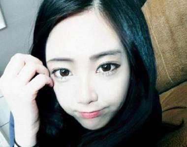 大眼美女《郭思星》原來她跟燦烈是這樣的關係..... 大眼美女《郭思星》原來她跟燦烈是這樣的關係.....
