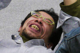 這不是啃德機?讓人地上打滾的遊戲? 這不是啃德機?讓人地上打滾的遊戲?