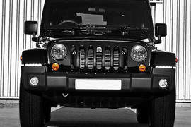 Kahn Design改造《Jeep Wrangler》屬於都市叢林的時尚吉普~ Kahn Design改造《Jeep Wrangler》屬於都市叢林的時尚吉普~