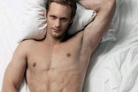 《噬血真愛》季末大放送 Alexander Skarsgard全裸出鏡~(劇透有) 《噬血真愛》季末大放送 Alexander Skarsgard全裸出鏡~(劇透有)