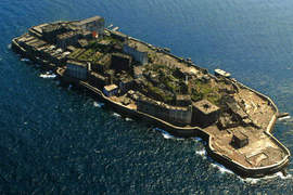 軍艦島空拍實錄 海上巨型人造廢墟的〝上空〞模樣 軍艦島空拍實錄 海上巨型人造廢墟的〝上空〞模樣