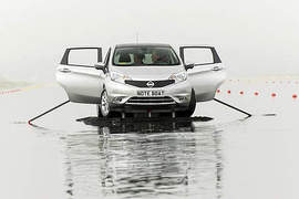 真的沒問題?《Nissan Note Boat》小心車船族出沒 真的沒問題?《Nissan Note Boat》小心車船族出沒