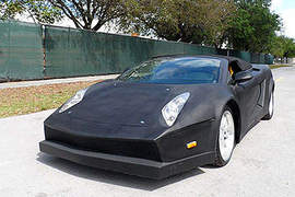 山寨《Lamborghini Gallardo》這樣開上路沒問題嗎? 山寨《Lamborghini Gallardo》這樣開上路沒問題嗎?