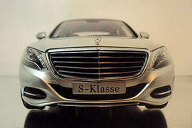 新一代《賓士S-Class》等不及就先來看看模型車吧~ 新一代《賓士S-Class》等不及就先來看看模型車吧~